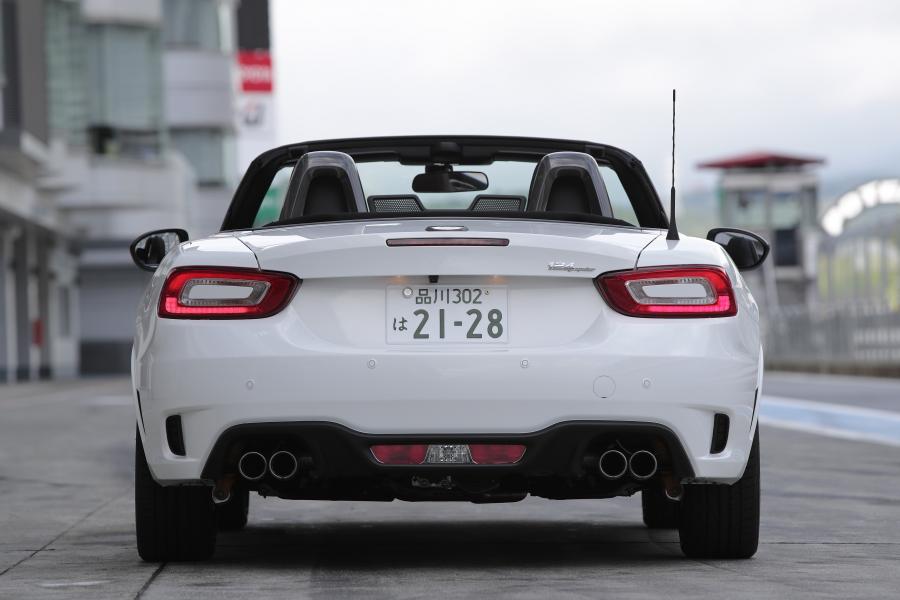  Abarth 124 Spider (348) 2016 года  (JP) (фото 34 из 58)